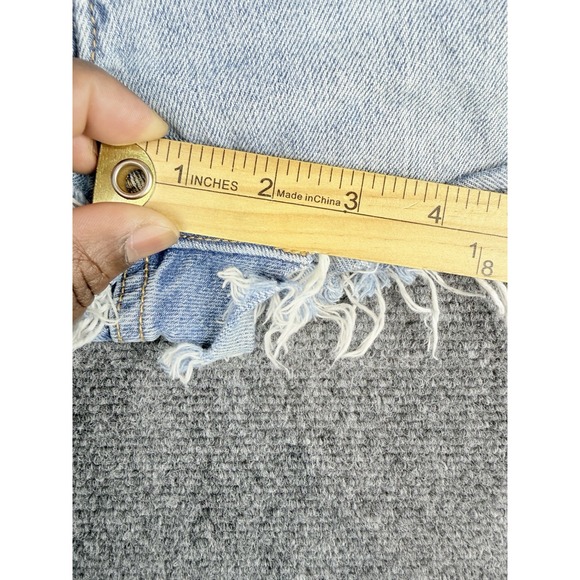 Levi's Premium 501 Women's Cut Off Shorts 27 Button Fly Light Wash Distressed - Picture 10 of 10